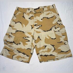Foot Locker  Cargo Camo Shorts Army Brown Desert Pockets, Mens Size 38